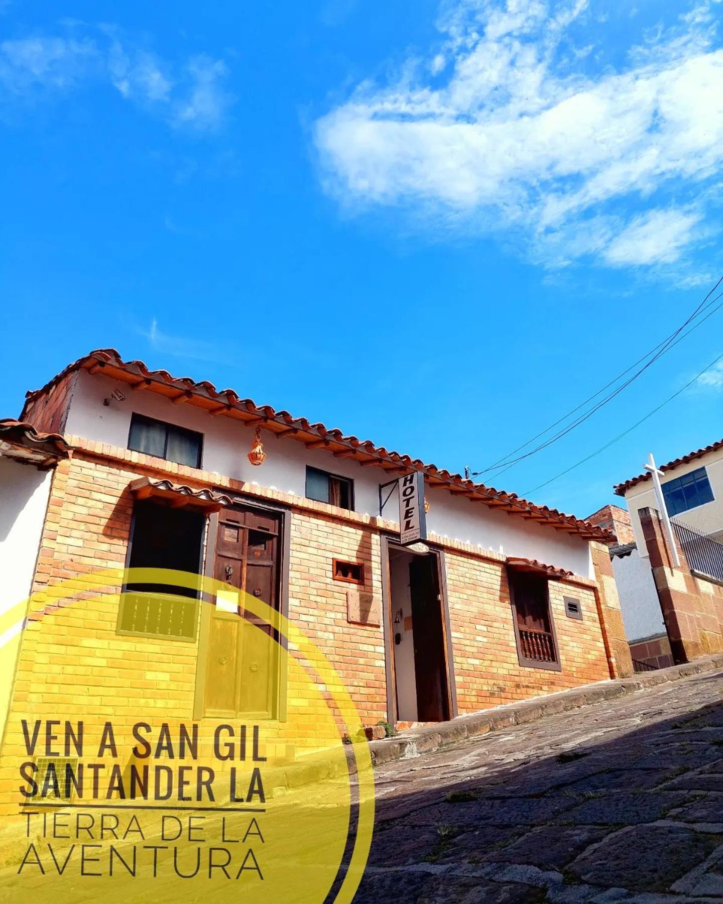 Santander Aleman Hostel San Gil Exterior photo